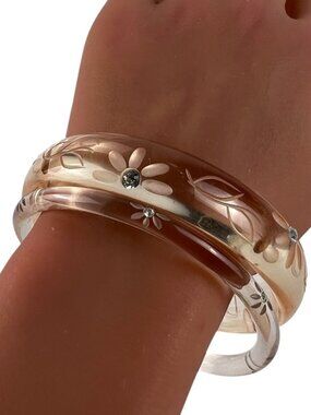Vintage Lucite Bangle Set Carved Daisy Rhinestone Bracelets Pinkish Clear Retro